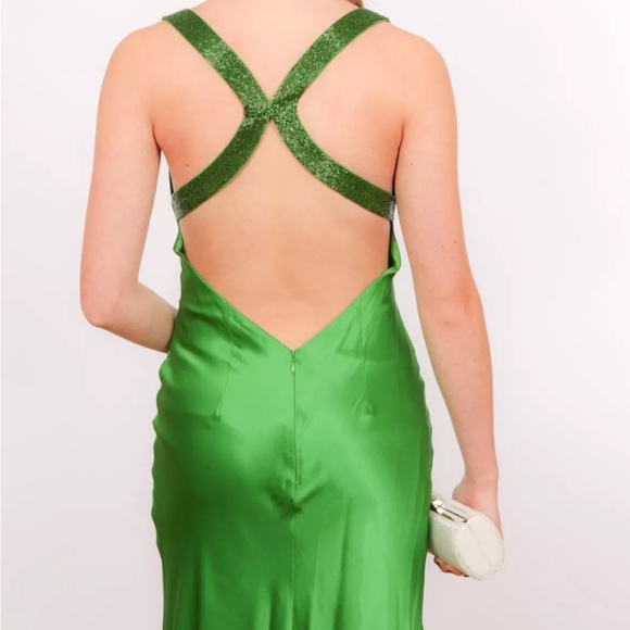 (100% silk) retail 600$ Aidan Mattox Niteline Dress size 6 - Picture 3 of 4